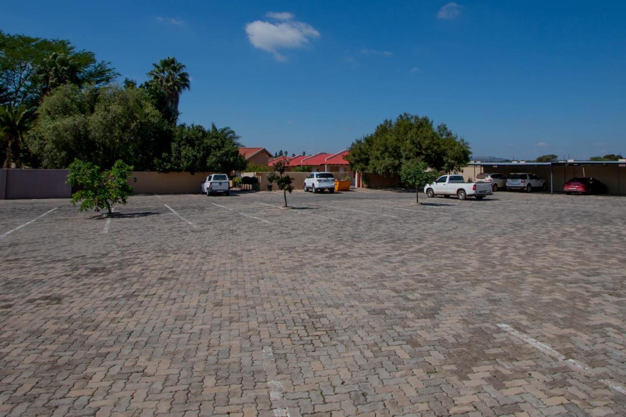 Bed and Breakfast Tambati Overnight And Conference Center Polokwane Exterior foto